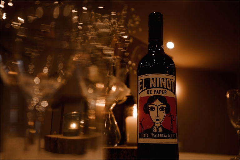 Table details in the reception room